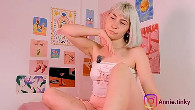 annieTinky0 online show from 02.26.26