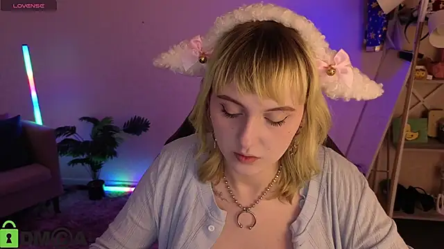 Roziett Belle online show from 04.14.26