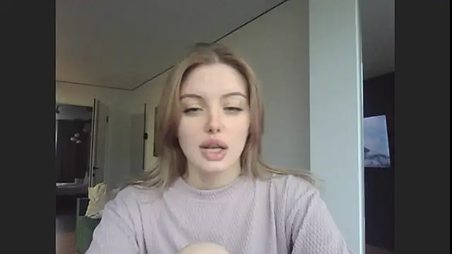 Snapshot of lina_milka chatting on 05.15.26 lina milka online show from 05.15.26