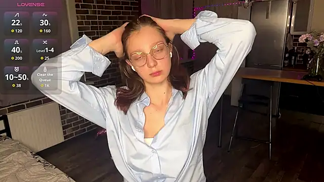 Snapshot of ChrisAmott chatting on 03.17.26 ChrisAmott online show from 03.17.26