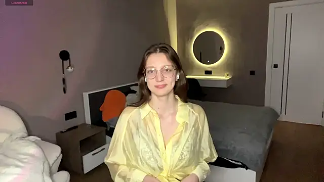 Snapshot of ChrisAmott chatting on 03.31.26 ChrisAmott online show from 03.31.26