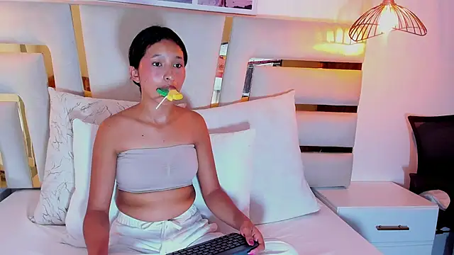 Snapshot of Real_virgin_Pussy chatting on 05.16.26 Real virgin Pussy online show from 05.16.26