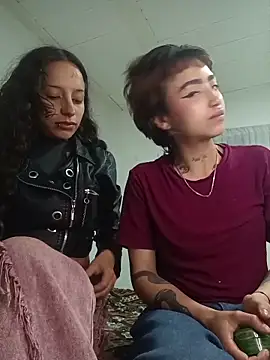 AlexxaAndRileyy online show from 05.01.26