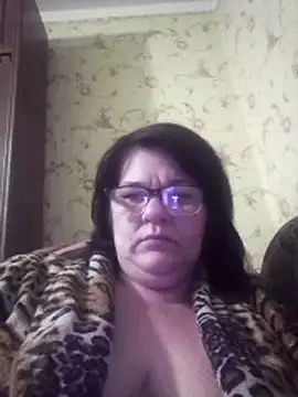 NysiOlsen online show from 04.06.26