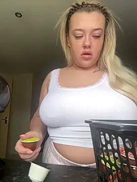 Princess-ivyxoxo online show from 04.17.26