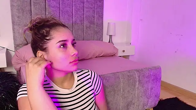 Lucy Carson  online show from 02.07.26