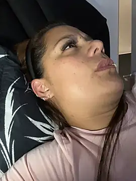 Pretty  Milf online show from 03.01.26