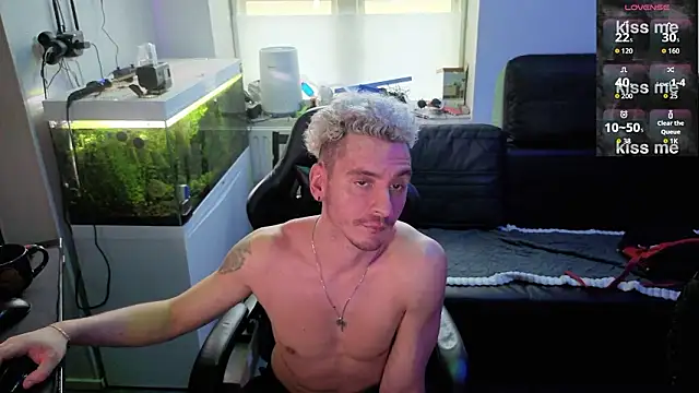 Rayzel White online show from 02.10.26