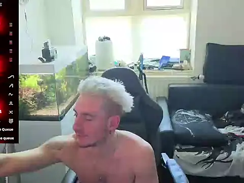 Rayzel White online show from 04.30.26