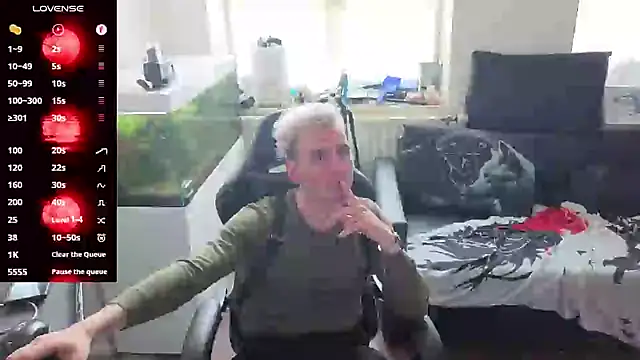Rayzel White online show from 05.06.26