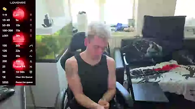 Rayzel White online show from 05.07.26