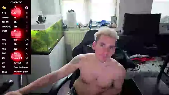 Rayzel White online show from 05.09.26