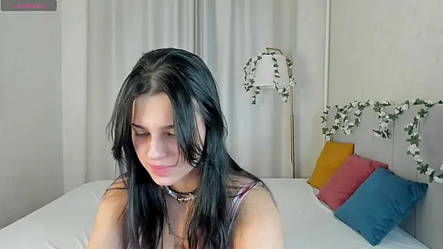 Snapshot of Leslie_Wholsh chatting on 02.12.26 Leslie Wholsh online show from 02.12.26