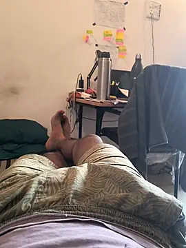 Hottlund6 online show from 04.24.26