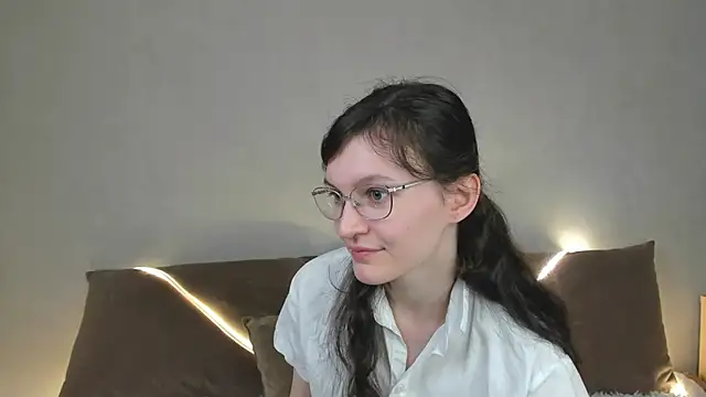 ThoraMarola online show from 03.16.26