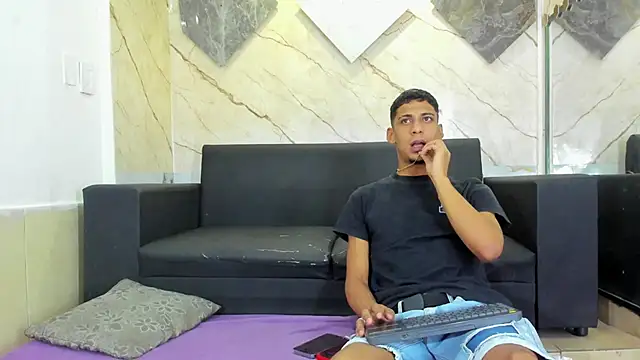 ALEX KEITH26 online show from 02.22.26