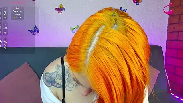 Snapshot of Anihaa chatting on 04.12.26 Anihaa online show from 04.12.26