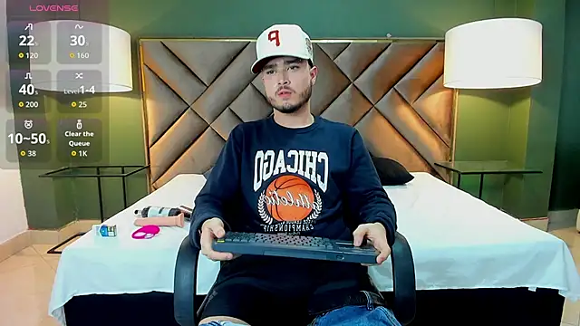 Salvattore Muller online show from 03.23.26