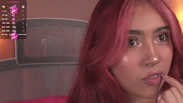 Dakota velvet  online show from 03.05.26