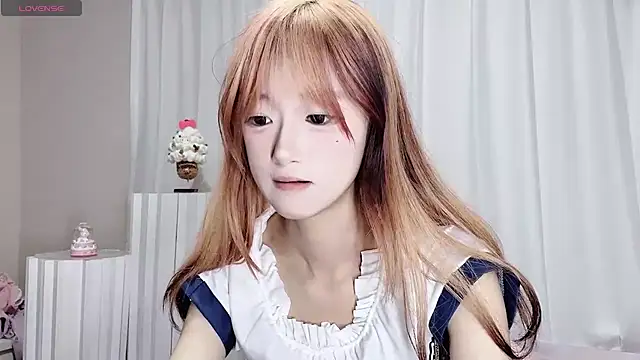 Snapshot of qingqing_love2025 chatting on 05.27.26 qingqing love2025 online show from 05.27.26