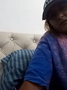 Snapshot of WarmingDisaster chatting on 04.01.26 WarmingDisaster online show from 04.01.26