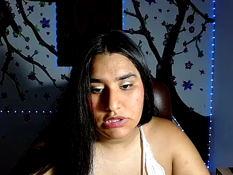 Im May  online show from 01.31.26