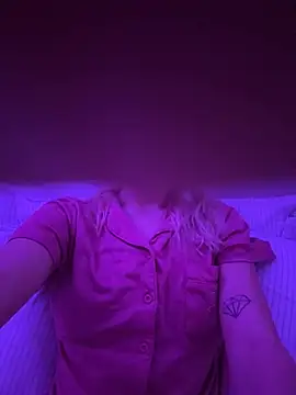 Snapshot of SexySkiBunny chatting on 01.14.26 SexySkiBunny online show from 01.14.26