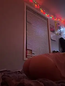 Snapshot of SexySkiBunny chatting on 01.17.26 SexySkiBunny online show from 01.17.26