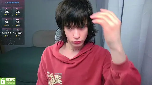 Snapshot of LeonBoykisser chatting on 05.20.26 LeonBoykisser online show from 05.20.26