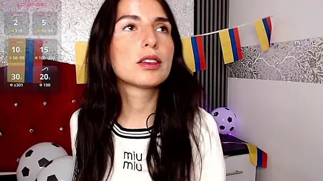 MiaVelasquez01 online show from 06.04.26