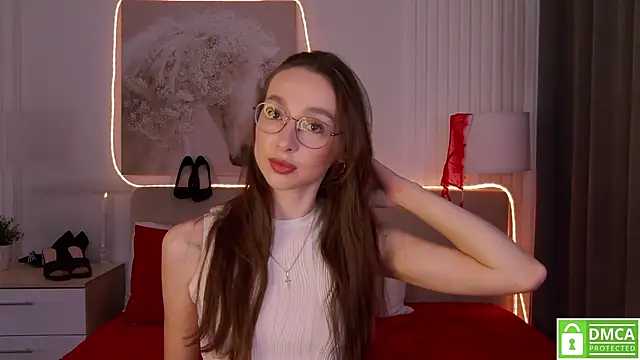 Snapshot of Emily_Simon chatting on 02.09.26 Emily Simon online show from 02.09.26