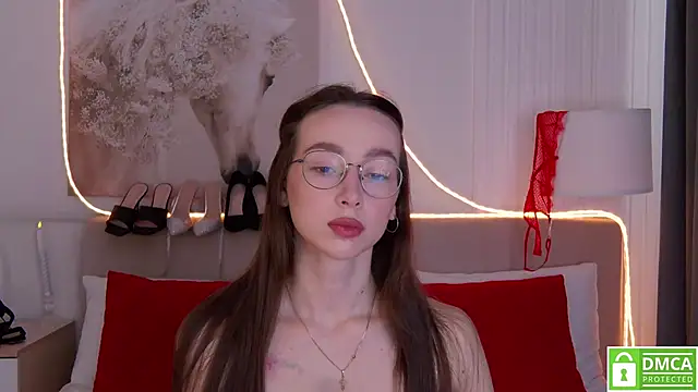 Snapshot of Emily_Simon chatting on 03.02.26 Emily Simon online show from 03.02.26