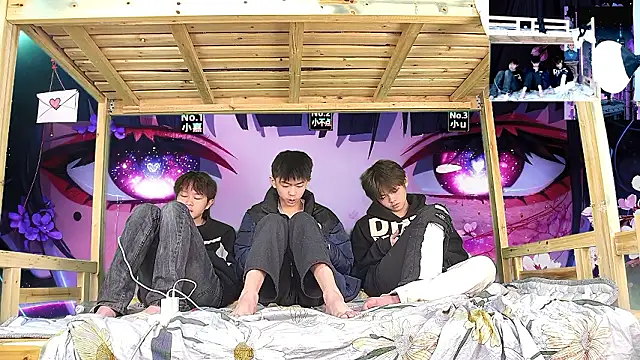 xiaohuangren01 online show from 02.06.26