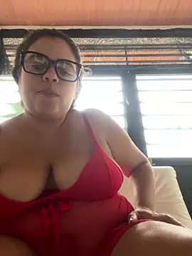 Snapshot of Julissa_x chatting on 02.13.26 Julissa x online show from 02.13.26