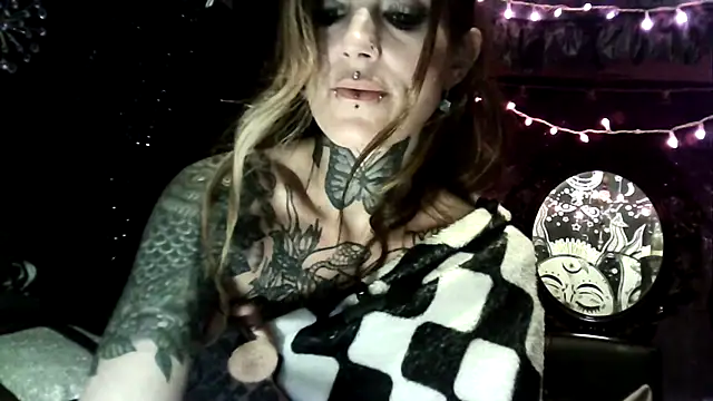 allymoon1369 online show from 04.01.26