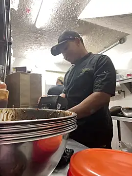 juandacaliente78 online show from 04.24.26