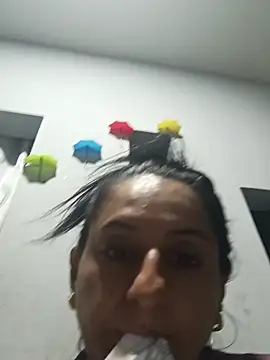 Snapshot of Luna_seductora12 chatting on 02.21.26 Luna seductora12 online show from 02.21.26