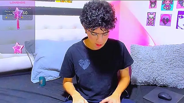 Snapshot of LuanRush_ chatting on 02.07.26 LuanRush online show from 02.07.26