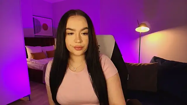 tinafox  online show from 02.06.26