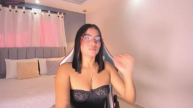 valentina Noa online show from 06.02.26