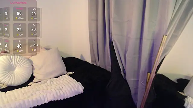 Snapshot of Mia_Volkova_ chatting on 02.01.26 Mia Volkova online show from 02.01.26