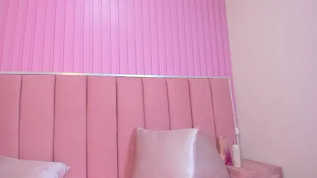 Snapshot of Zoehoney_hl chatting on 02.07.26 Zoehoney hl online show from 02.07.26