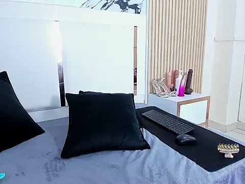 Zoehoney hl online show from 03.18.26