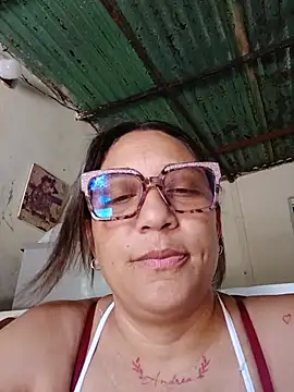Snapshot of mariacarlota chatting on 05.24.26 mariacarlota online show from 05.24.26