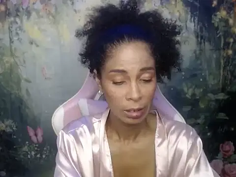 Snapshot of rosa_skinny chatting on 05.20.26 rosa skinny online show from 05.20.26
