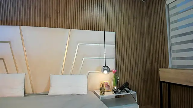 Snapshot of Xara_Shadow chatting on 03.30.26 Xara Shadow online show from 03.30.26