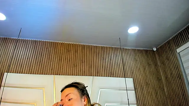 Snapshot of Xara_Shadow chatting on 04.02.26 Xara Shadow online show from 04.02.26