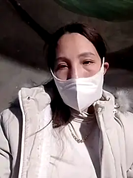 Gummiesu online show from 01.15.26