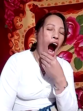 Gummiesu online show from 02.11.26