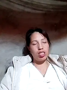 Gummiesu online show from 04.01.26